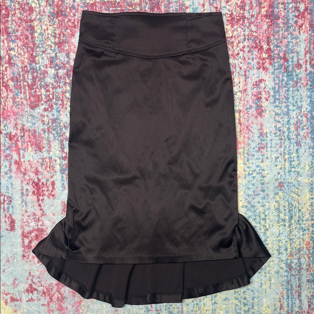 Black Ruffle-Hem Pencil Skirt